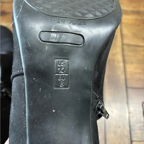 Aerosoles women’s black heal booties - Picture 2 of 2